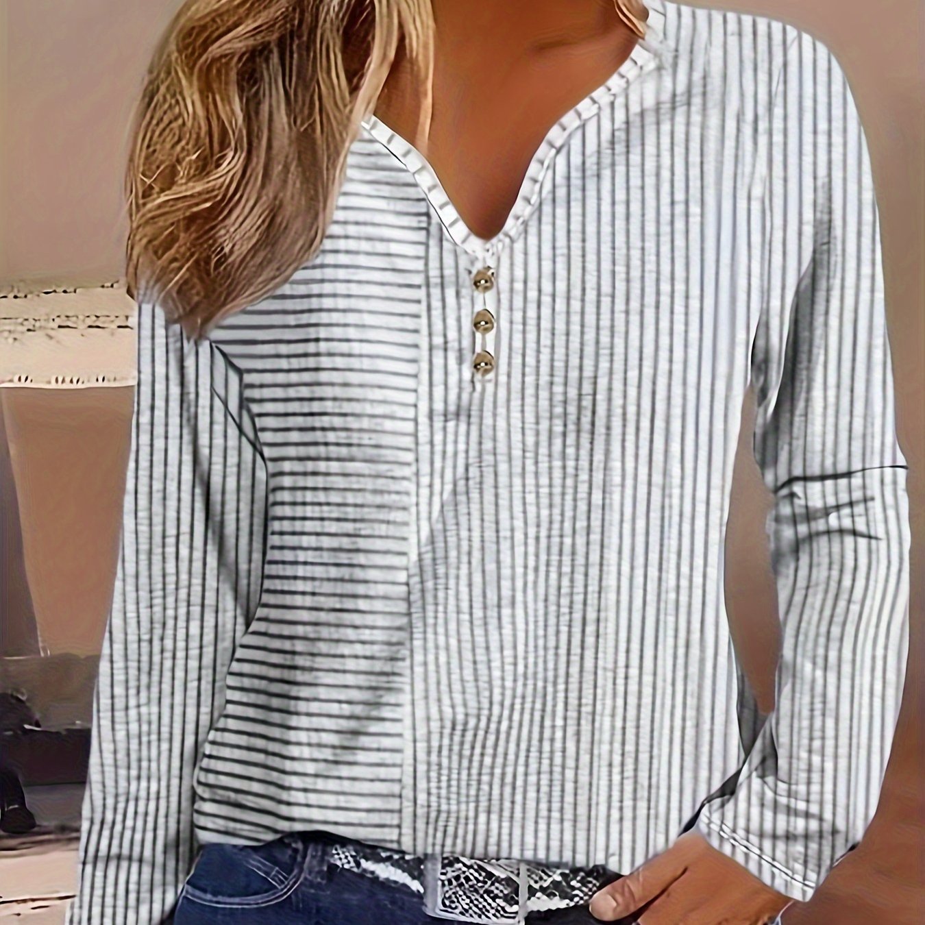 Image of Casual Women's Striped Print V-neck Long Sleeve Fashion T-shirt