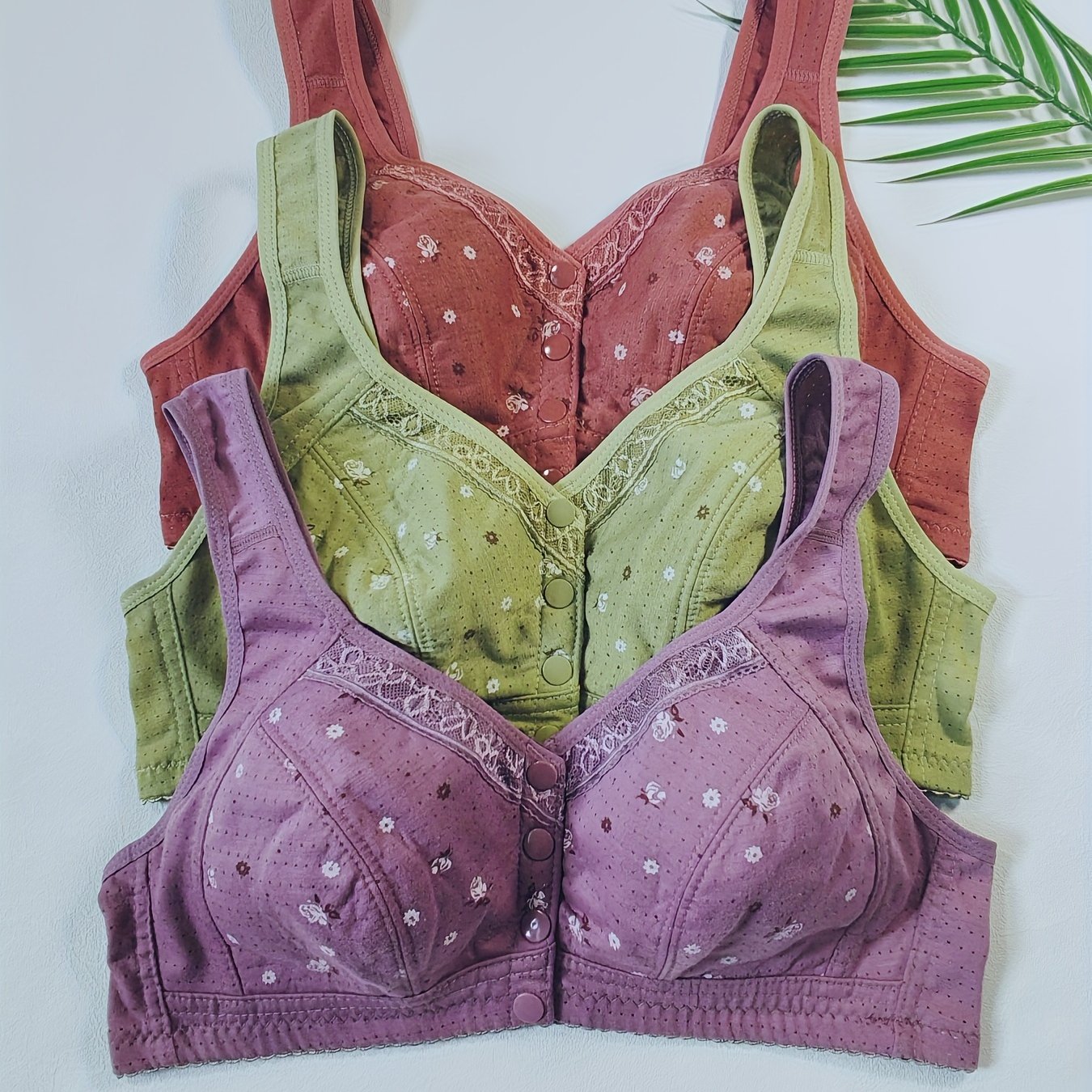 Image of 3pcs Set Of Vest-style Mother's Underwear, Front-closure Bra, Middle-aged Women's Skin-friendly Wireless Bra, Non-constricting And Pad-free Easy Bra, Lightweight Style