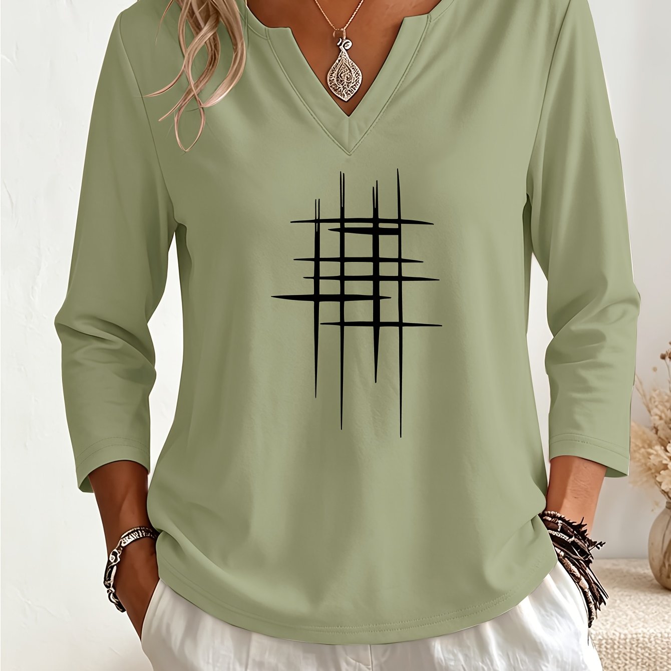 TEMU V-neck Three-quarter Sleeve Base Layer Top With Abstract Intersecting Long And Pattern Print, Soft And Breathable To The Touch, An Elegant And