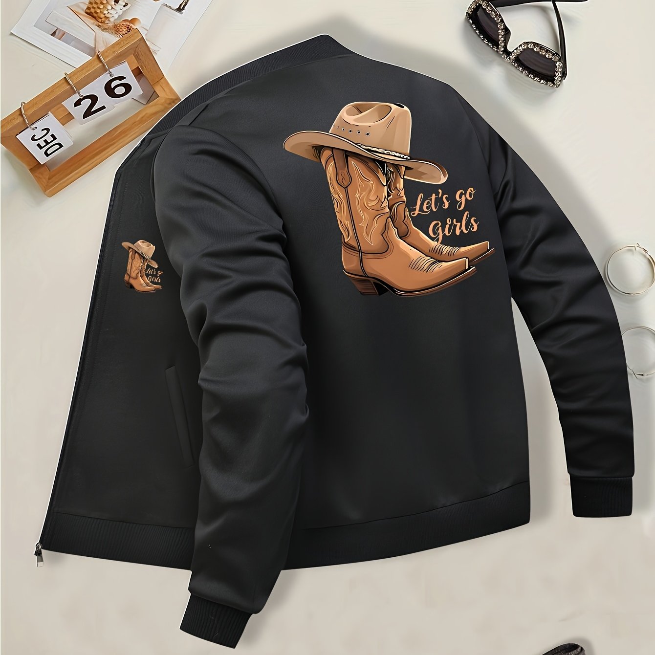 E-shop Damens Cowboy-Hut-Print-Jacke – Stretch-Polyester-Mischgewebe mit Reißverschluss, Langarm und Baseballkragen & , maschinenwaschbare