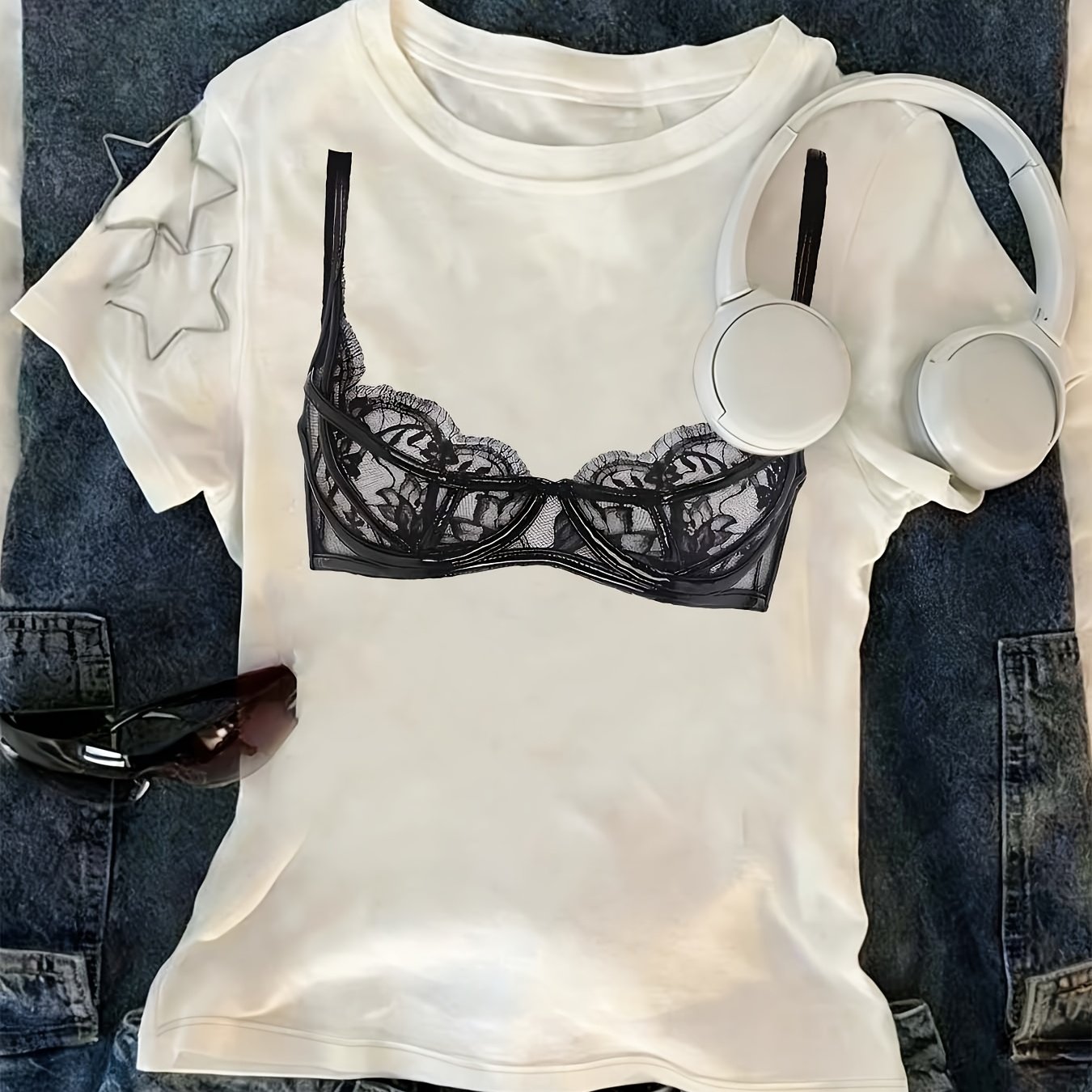 TEMU A Women's Casual Top Featuring An Style That The Figure With A . This Summer Piece Embodies A Dark Y2k Street Vibe