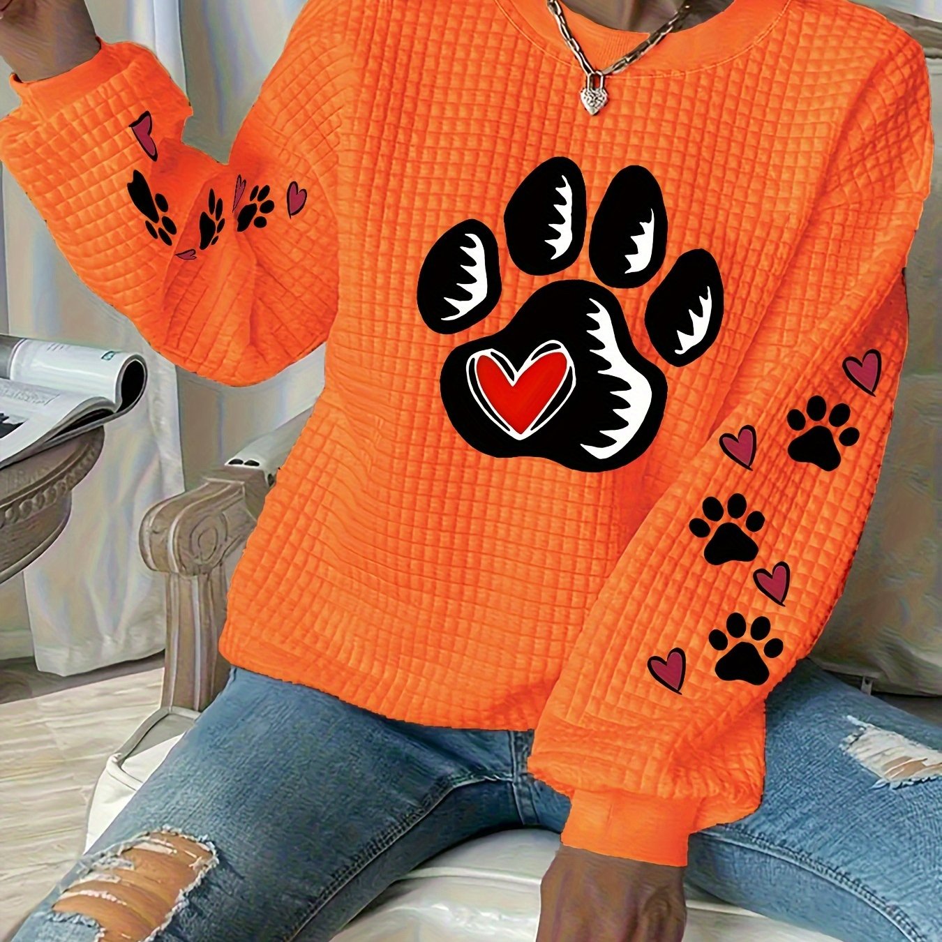 TEMU Women's Plus Size Casual Waffle Sweatshirt - Cute Dog Paw Print & Heart Graphic Design, Cozy Round Neck Pullover For Fall Winter, Machine