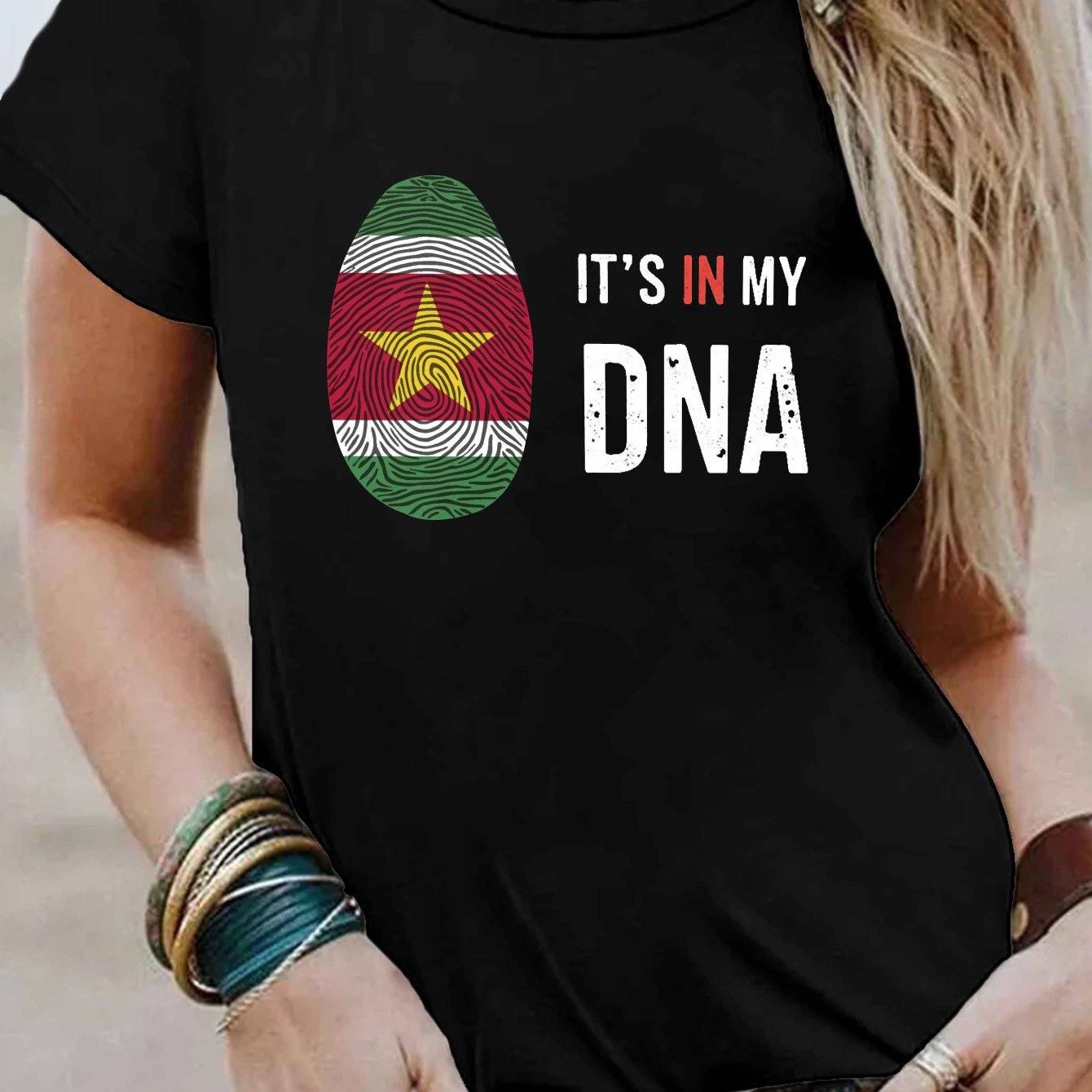 TEMU Dames T-shirt met kaart van Suriname & "Land Het Zit In Mijn DNA"-print - Cultureel souvenirtopje met vlag, korte mouwen, ronde hals, casual