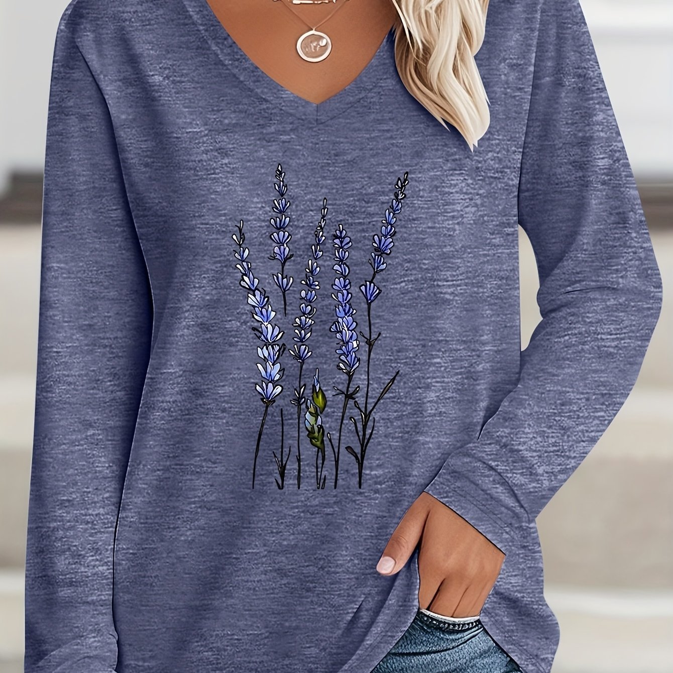 TEMU Plus Size - Frühling Sommer Plus Size Damen Trendy Lavendel Blumenmuster Lässiges V-Ausschnitt Langarm T-Shirt, Viskose Stoff - Weich und