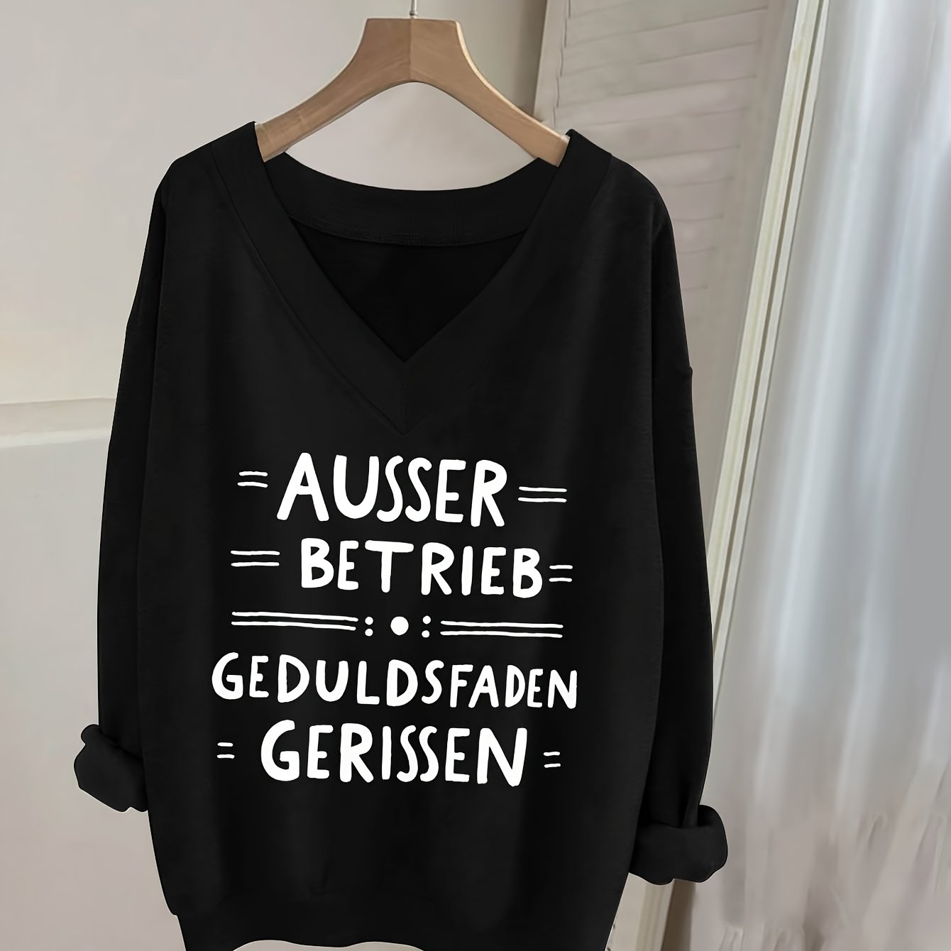 Image of 0829gwen, 1pc Casual V-neck Long Sleeve Sweatshirt, Letter Print, Women's Clothing, Long Sleeve T-shirt, Long Sleeve Top, Fashion Top