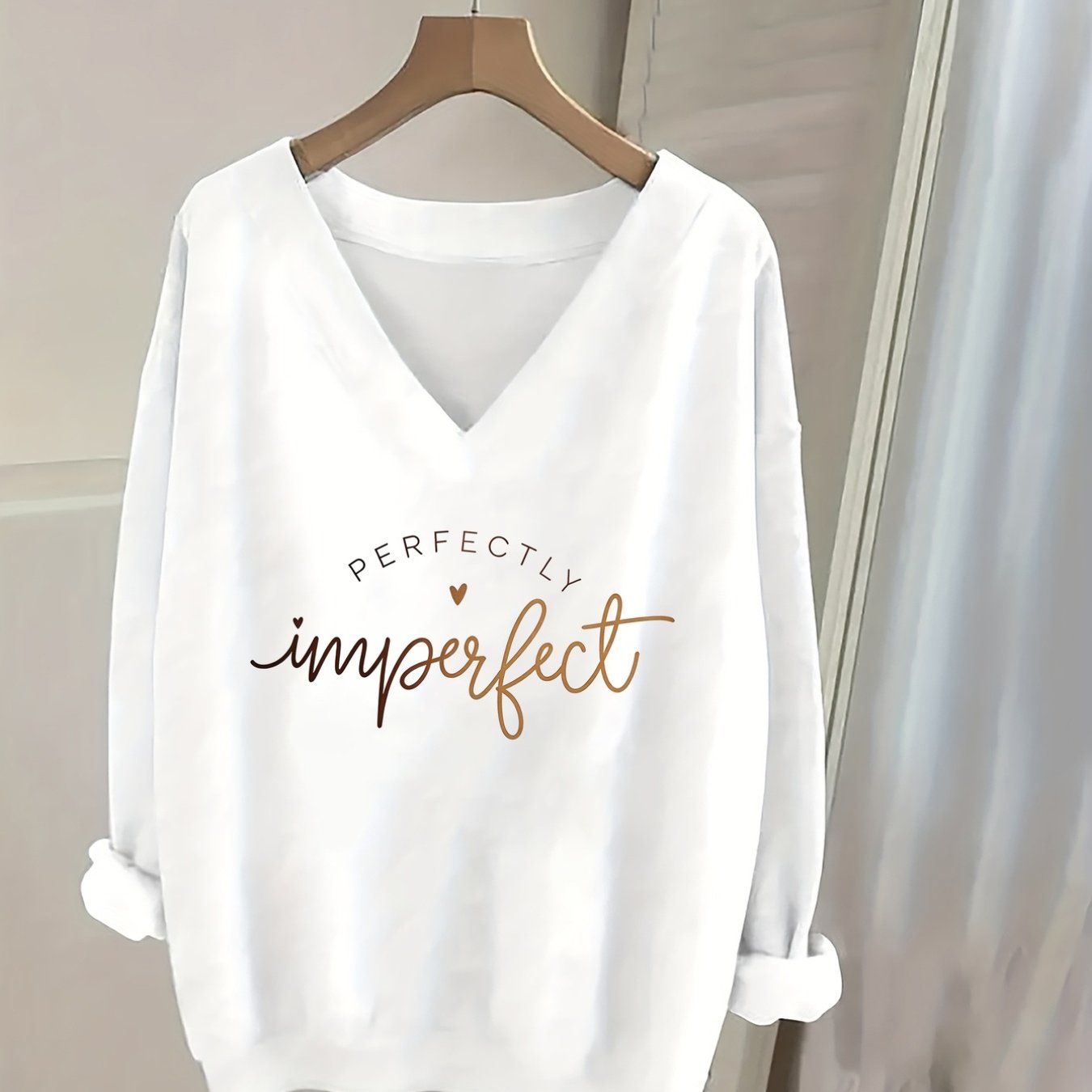 TEMU Perfect Or , Handwritten Design Pattern Print Women's Autumn/winter V-neck Long Sleeve Sweatshirt, Warm And Comfortable, Stylish And Casual, The