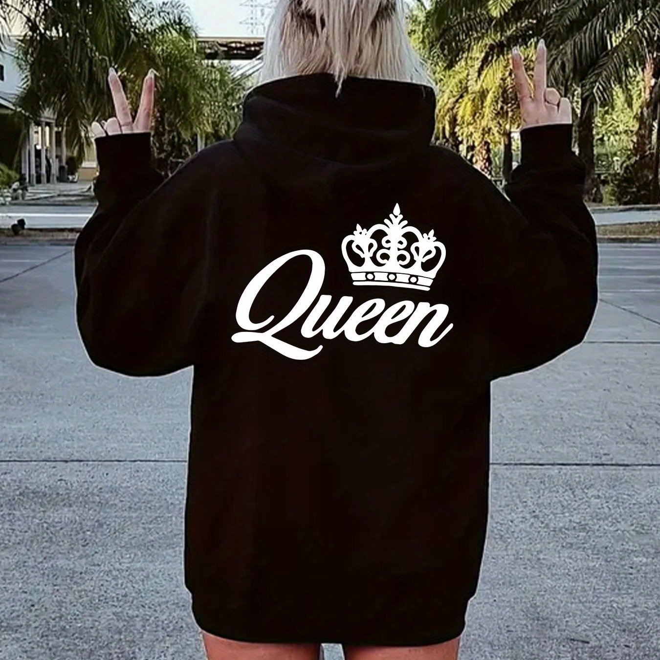 TEMU A Hoodie With Queen Lettering Print, Featuring Drawstrings For A Casual Look, Suitable For Wearing In Autumn And Winter, Designed For Women